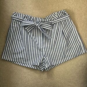 Love Tree Blue and White Paper Bag Shorts Size M